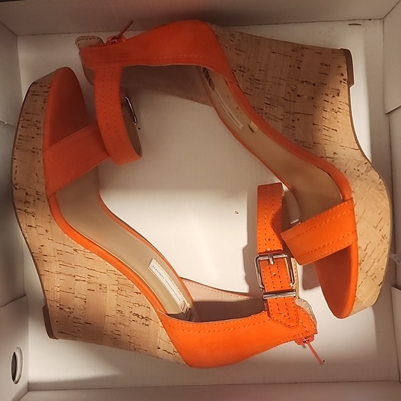 INC Wedge - Picture 2 of 6